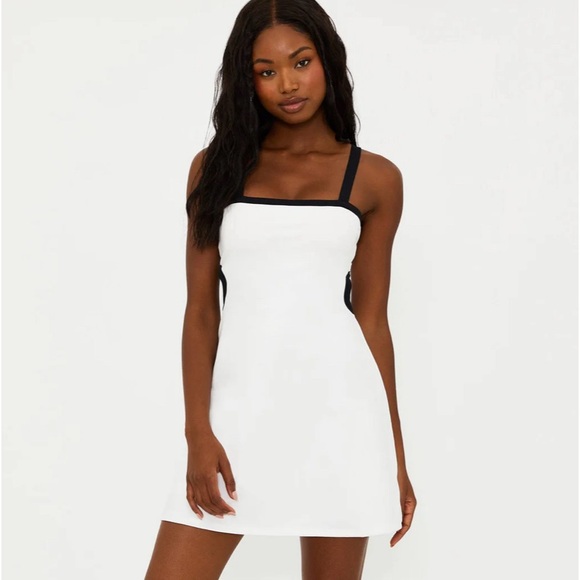BRAND NEW WITH TAGS - BEACH RIOT WHITE & BLACK SKORT DRESS - Picture 2 of 5